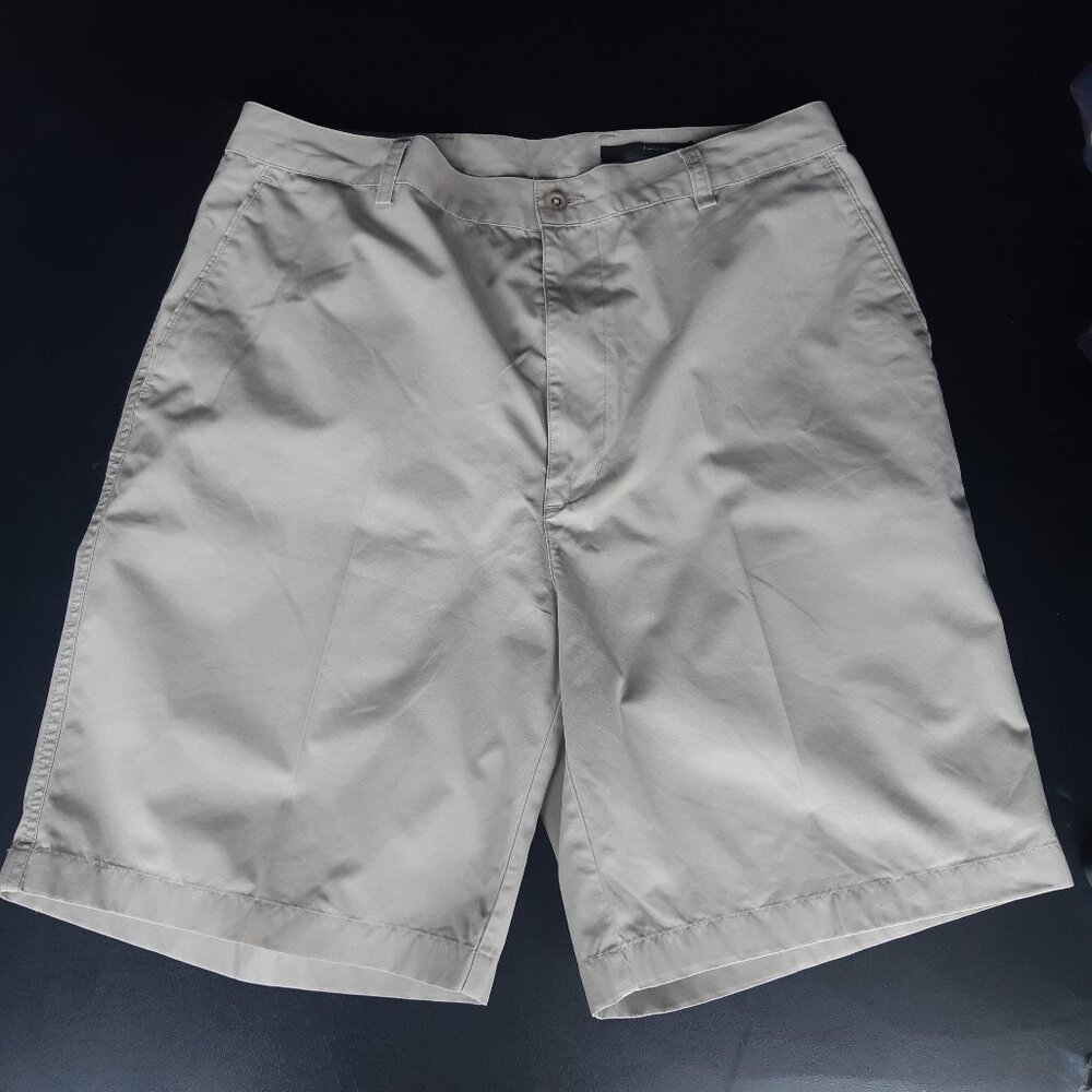 Greg Norman SZ 34 Light Tan 100% Cotton Men's Shorts